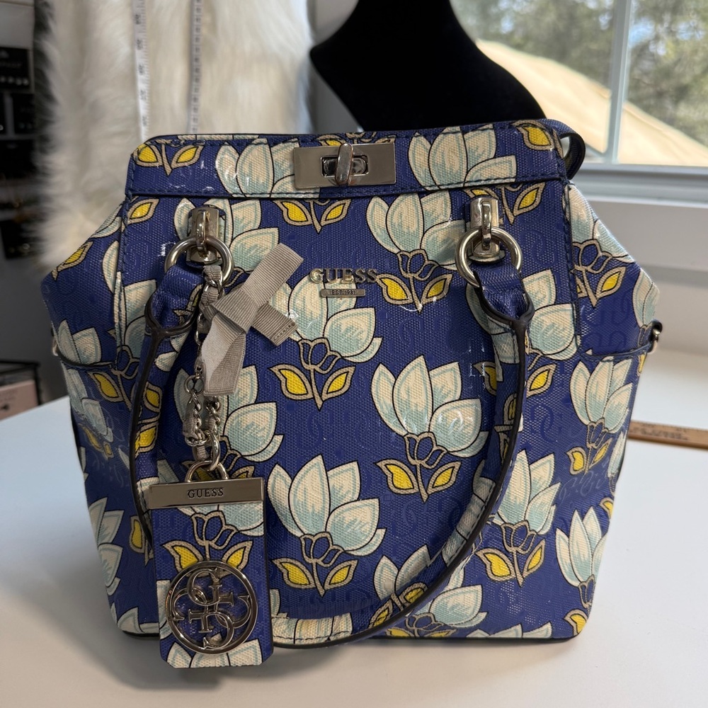 GUESS two way blue Floral Satchel with silver Accents - Picture 1 of 12